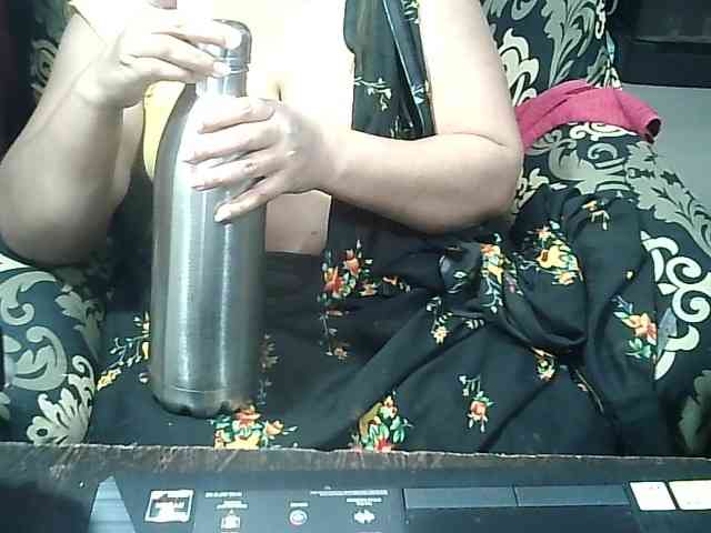 Indianbhabhimilf40 webcam