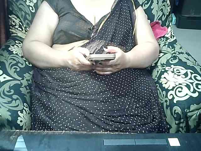 Indianbhabhimilf40 webcam