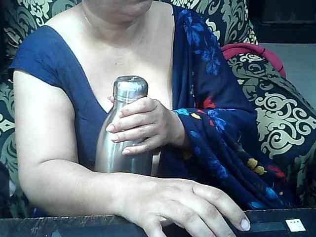 Indianbhabhimilf40 webcam