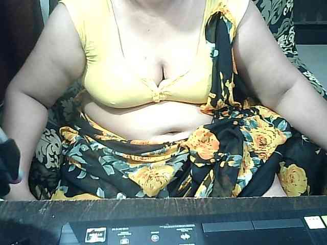 Indianbhabhimilf40 webcam