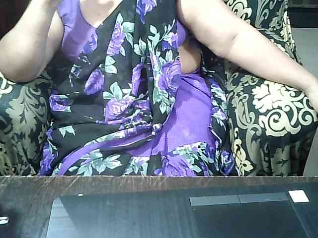 Indianbhabhimilf40 webcam