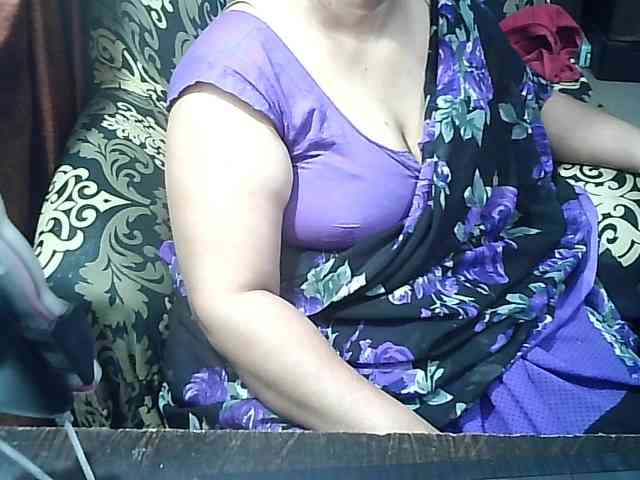 Indianbhabhimilf40 webcam