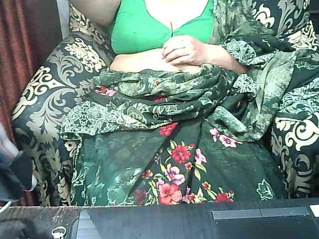 Indianbhabhimilf40 webcam