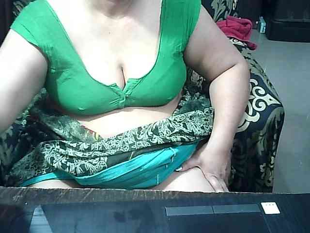 Indianbhabhimilf40 webcam