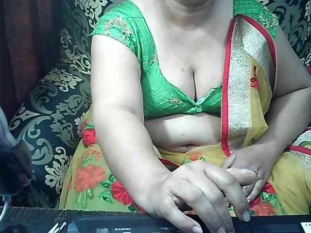 Indianbhabhimilf40 webcam