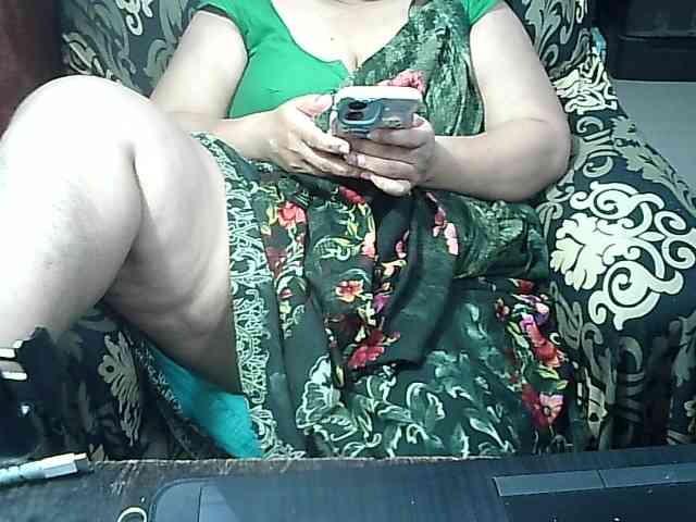 Indianbhabhimilf40 webcam