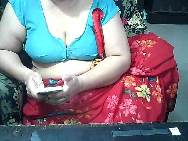 Indianbhabhimilf40 webcam