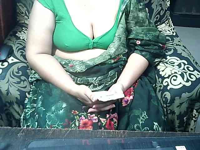 Indianbhabhimilf40 webcam