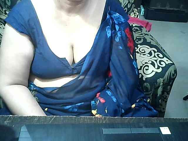 Indianbhabhimilf40 webcam
