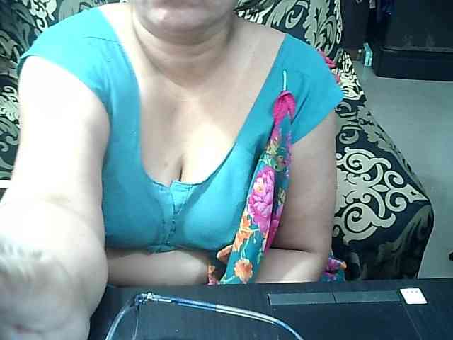 Indianbhabhimilf40 webcam