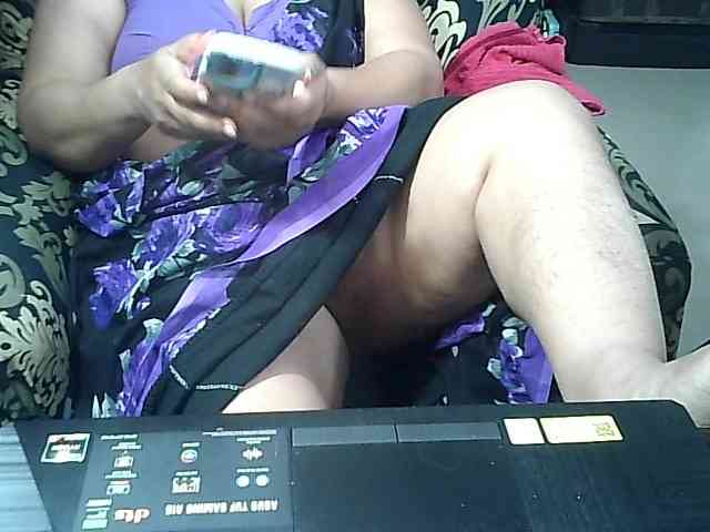 Indianbhabhimilf40 webcam