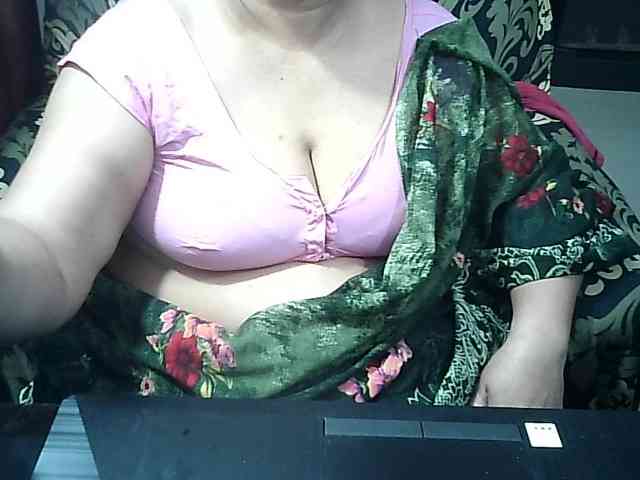 Indianbhabhimilf40 webcam