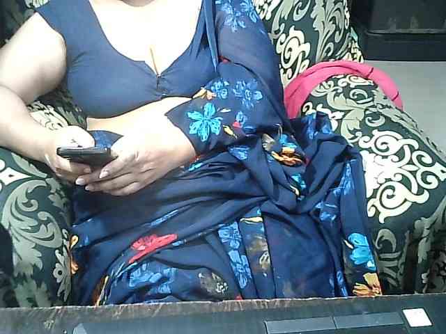 Indianbhabhimilf40 webcam