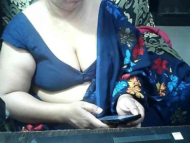 Indianbhabhimilf40 webcam