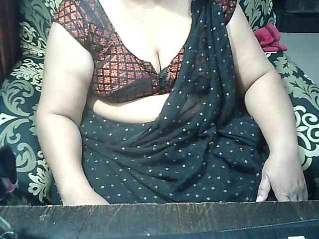 Indianbhabhimilf40 webcam