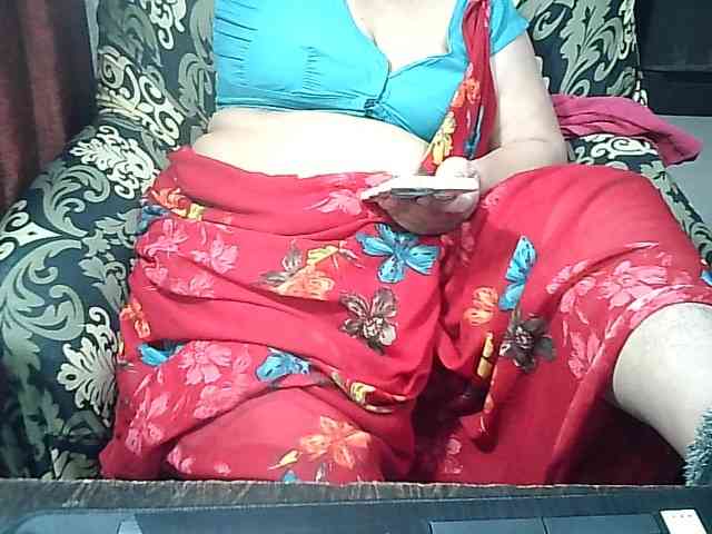 Indianbhabhimilf40 webcam
