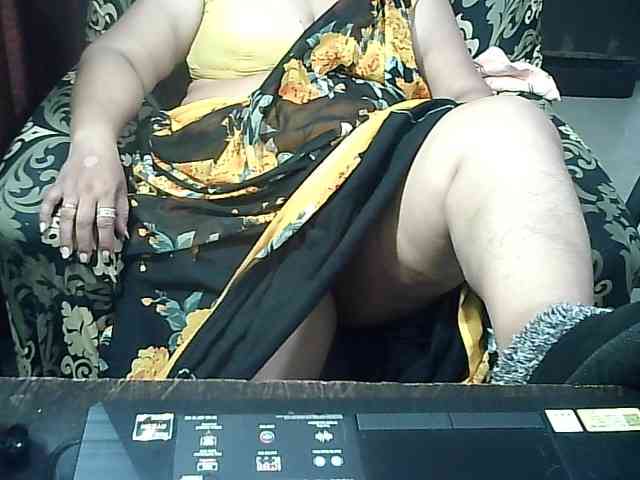 Indianbhabhimilf40 webcam
