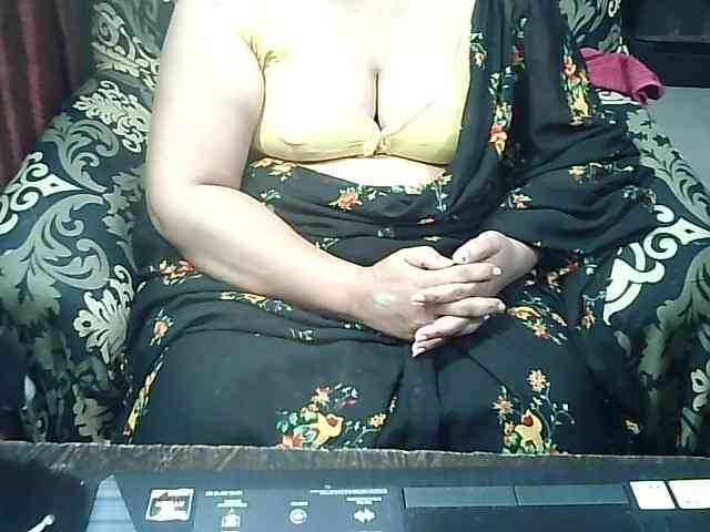 Indianbhabhimilf40 webcam