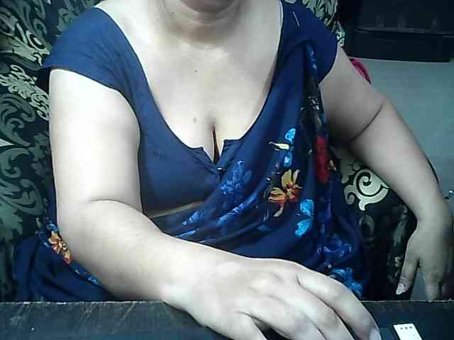 Indianbhabhimilf40 webcam