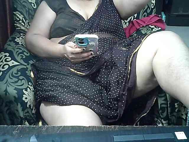 Indianbhabhimilf40 webcam