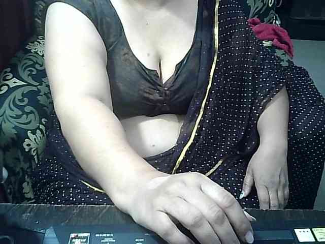 Indianbhabhimilf40 webcam