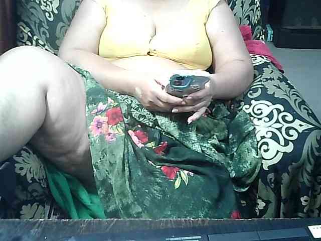 Indianbhabhimilf40 webcam