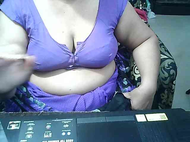 Indianbhabhimilf40 webcam