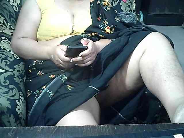 Indianbhabhimilf40 webcam
