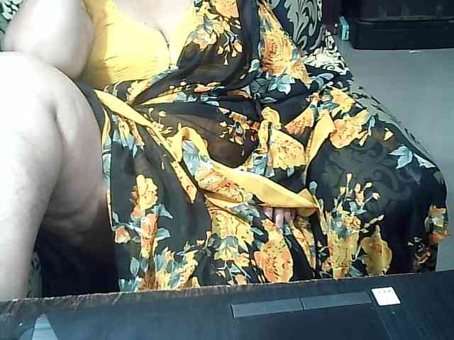 Indianbhabhimilf40 webcam