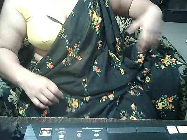 Indianbhabhimilf... Live Webcam on BongaCams