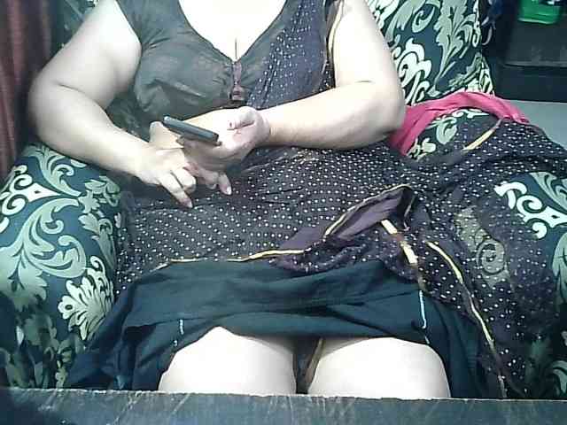Indianbhabhimilf40 webcam