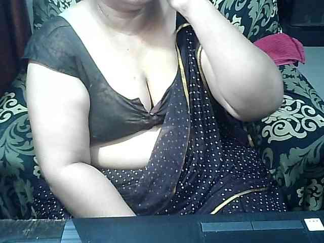 Indianbhabhimilf40 webcam
