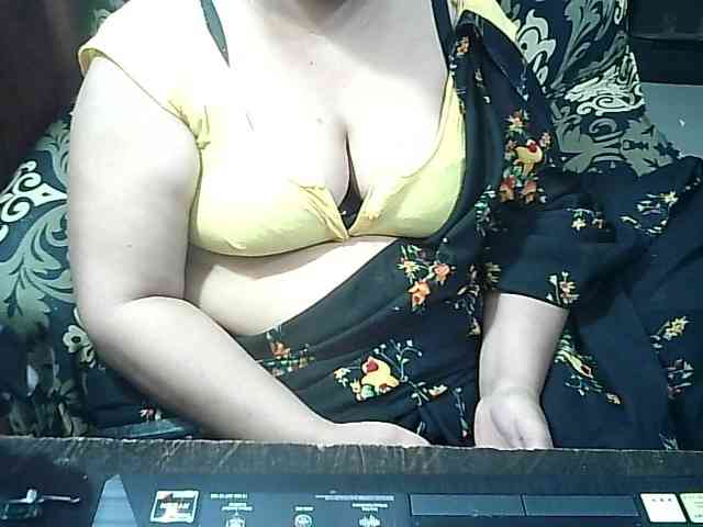 Indianbhabhimilf40 webcam