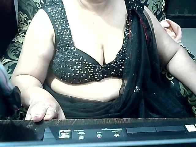 Indianbhabhimilf40