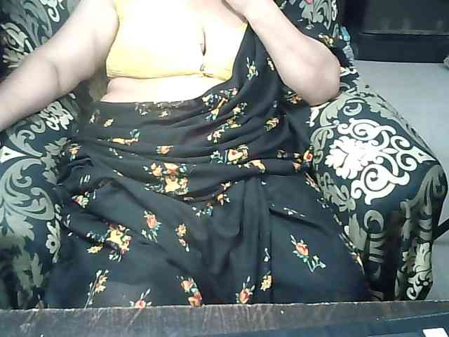 Indianbhabhimilf40 webcam