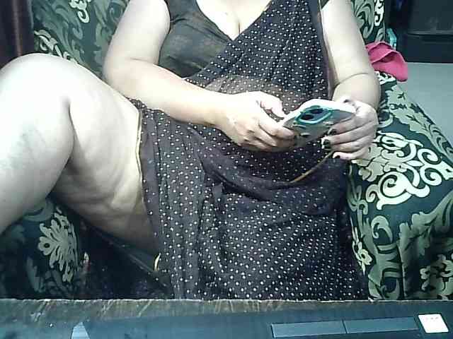 Indianbhabhimilf40 webcam