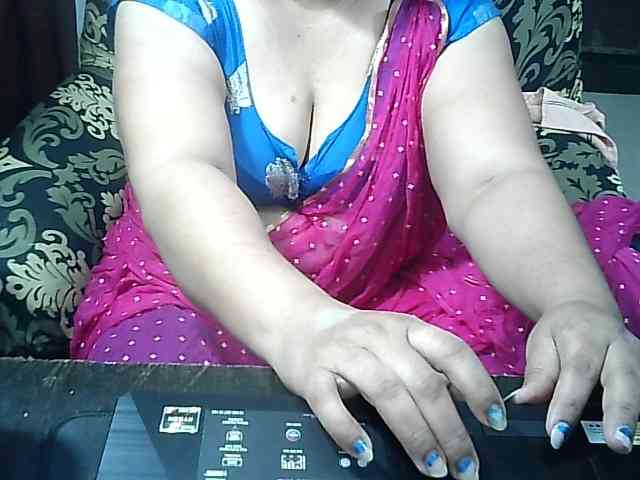 Indianbhabhimilf40 webcam