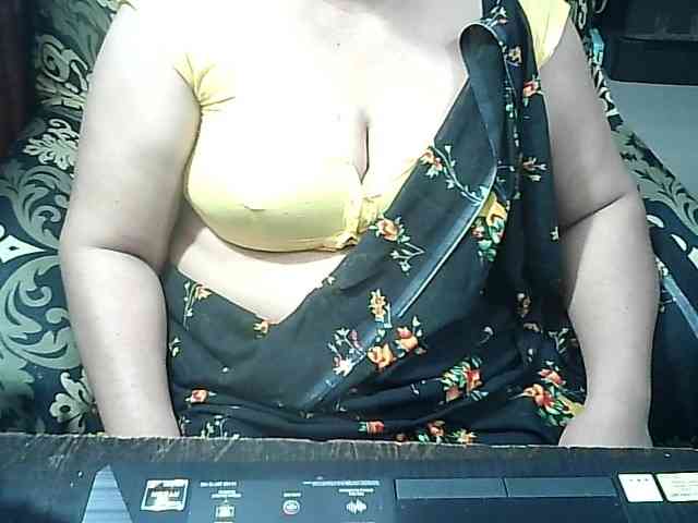Indianbhabhimilf40 webcam