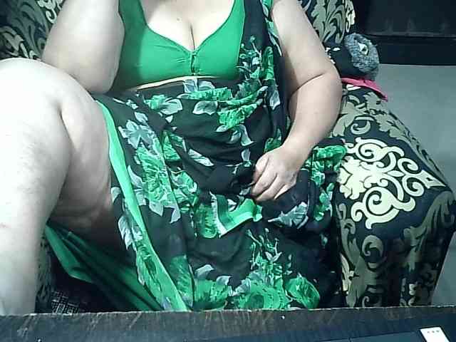 Indianbhabhimilf40 webcam