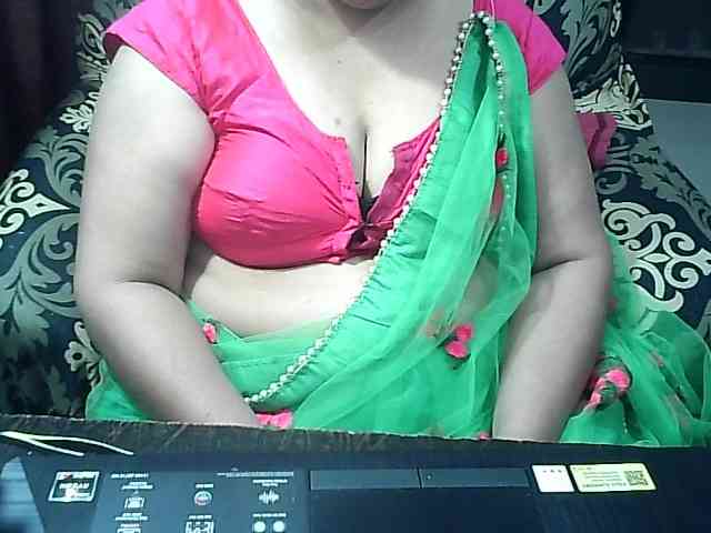 Indianbhabhimilf40 webcam