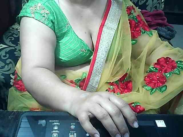 Indianbhabhimilf40 webcam