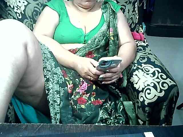 Indianbhabhimilf40 webcam