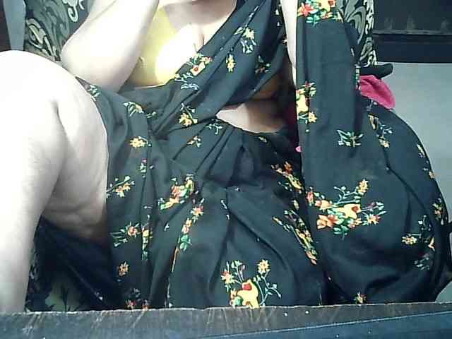 Indianbhabhimilf40 webcam