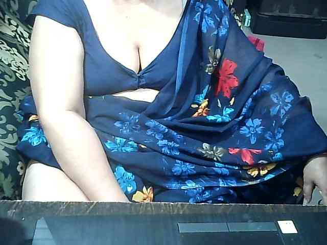 Indianbhabhimilf40 webcam