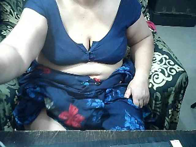 Indianbhabhimilf40 webcam
