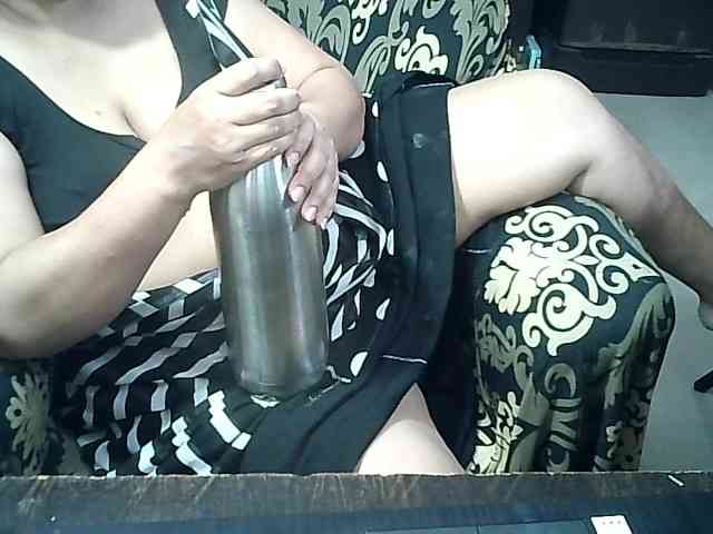 Indianbhabhimilf40 webcam