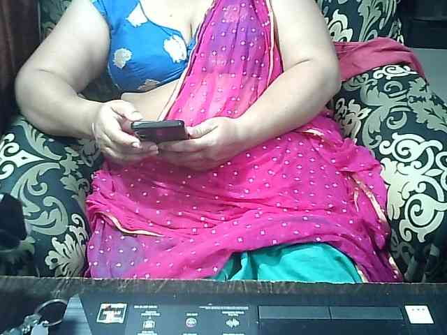 Indianbhabhimilf40 webcam