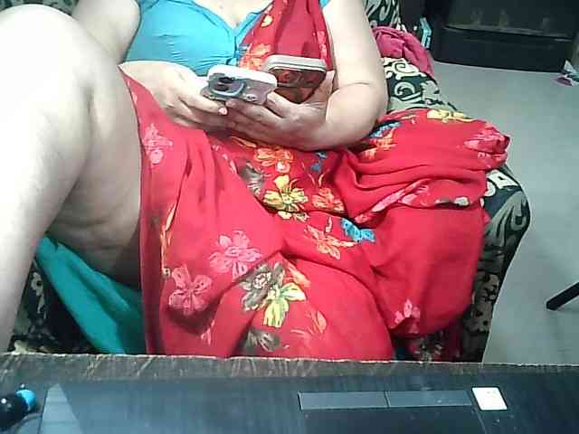 Indianbhabhimilf40 webcam