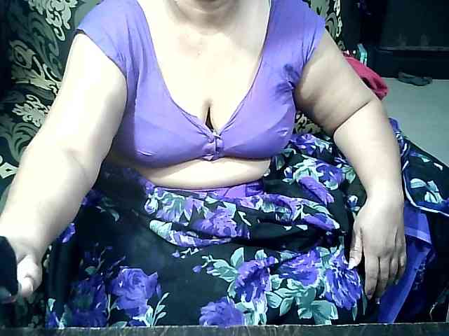Indianbhabhimilf40 webcam