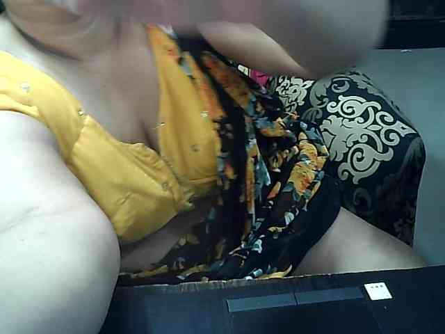 Indianbhabhimilf40 webcam